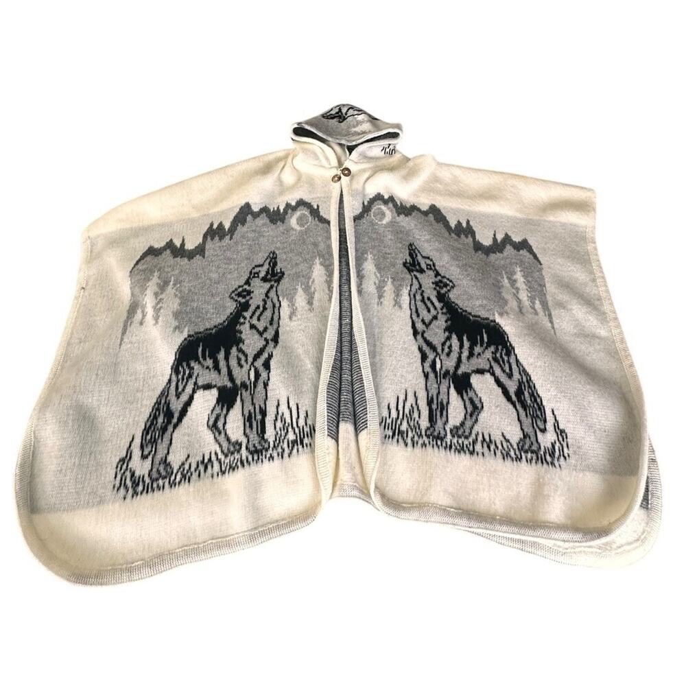 Sisandina 100% Wool Handmade Hooded Poncho Sweater Cream Wolves One Size *Read*